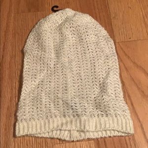 D&Y Cream Knit Hat